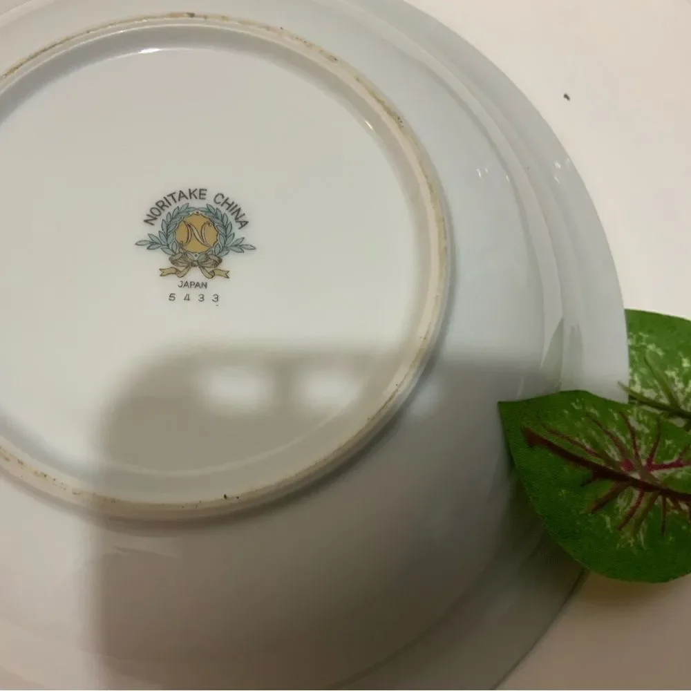 Noritake 5433 Soup Bowl Rimmed Red and Gray Flowers Gray Band Japan set of 2 G5